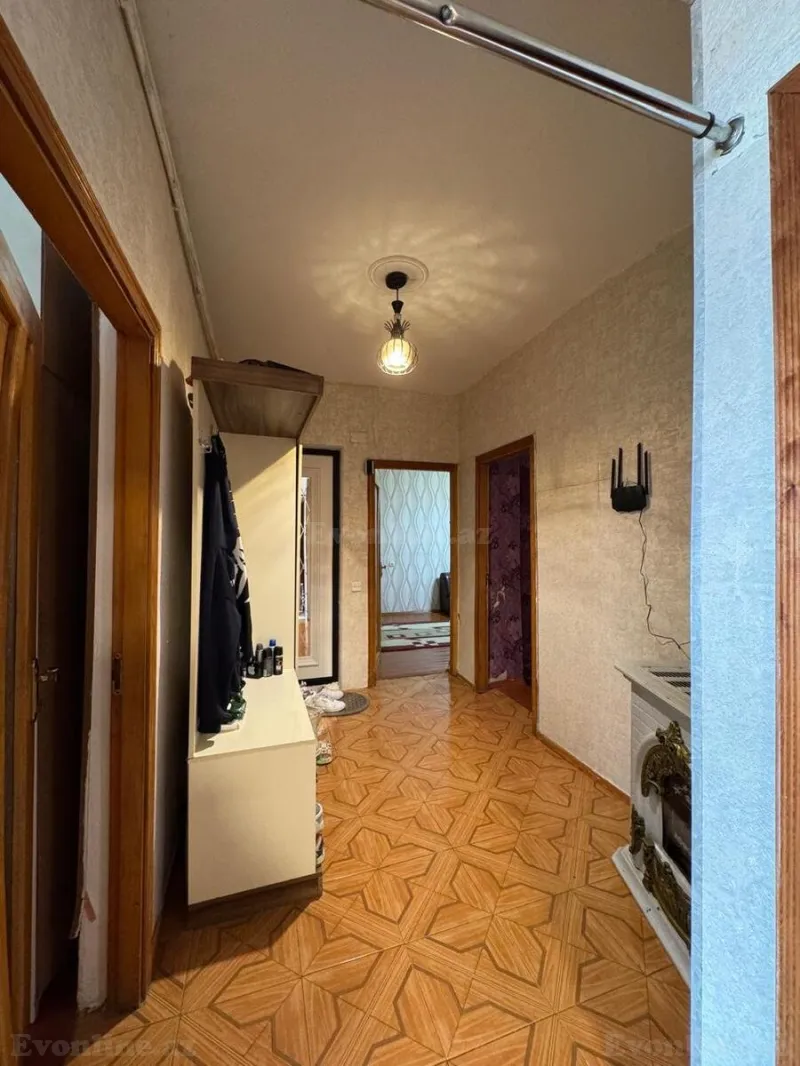 Satılır 4 otaqlı Mənzil Köhnə tikili 100 m² Xətai r. - şəkil 9