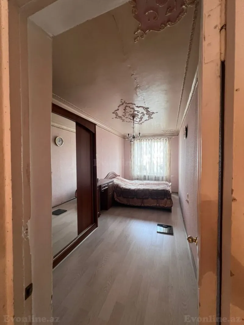 Satılır 2 otaqlı Mənzil Köhnə tikili 45 m² Elmlər Akademiyası m. - şəkil 4