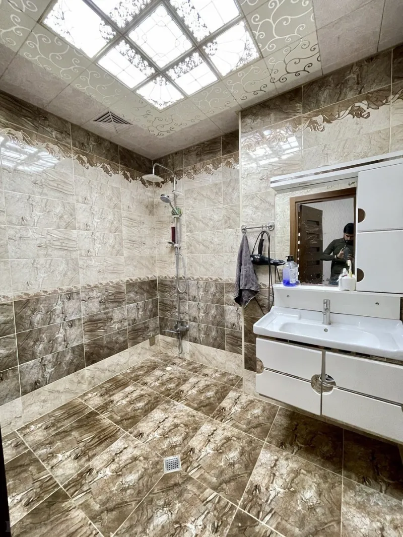 Kirayə verilir 3 otaqlı Mənzil Yeni tikili 147 m² Neftçilər m. - şəkil 23