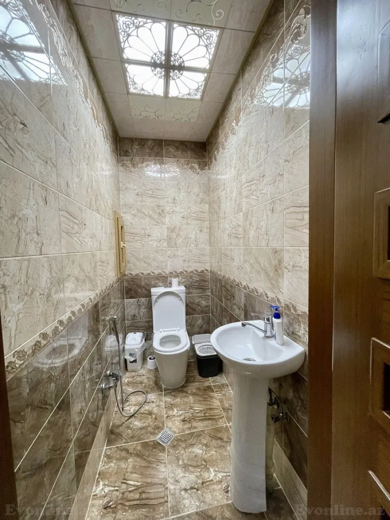 Kirayə verilir 3 otaqlı Mənzil Yeni tikili 147 m² Neftçilər m. - şəkil 24