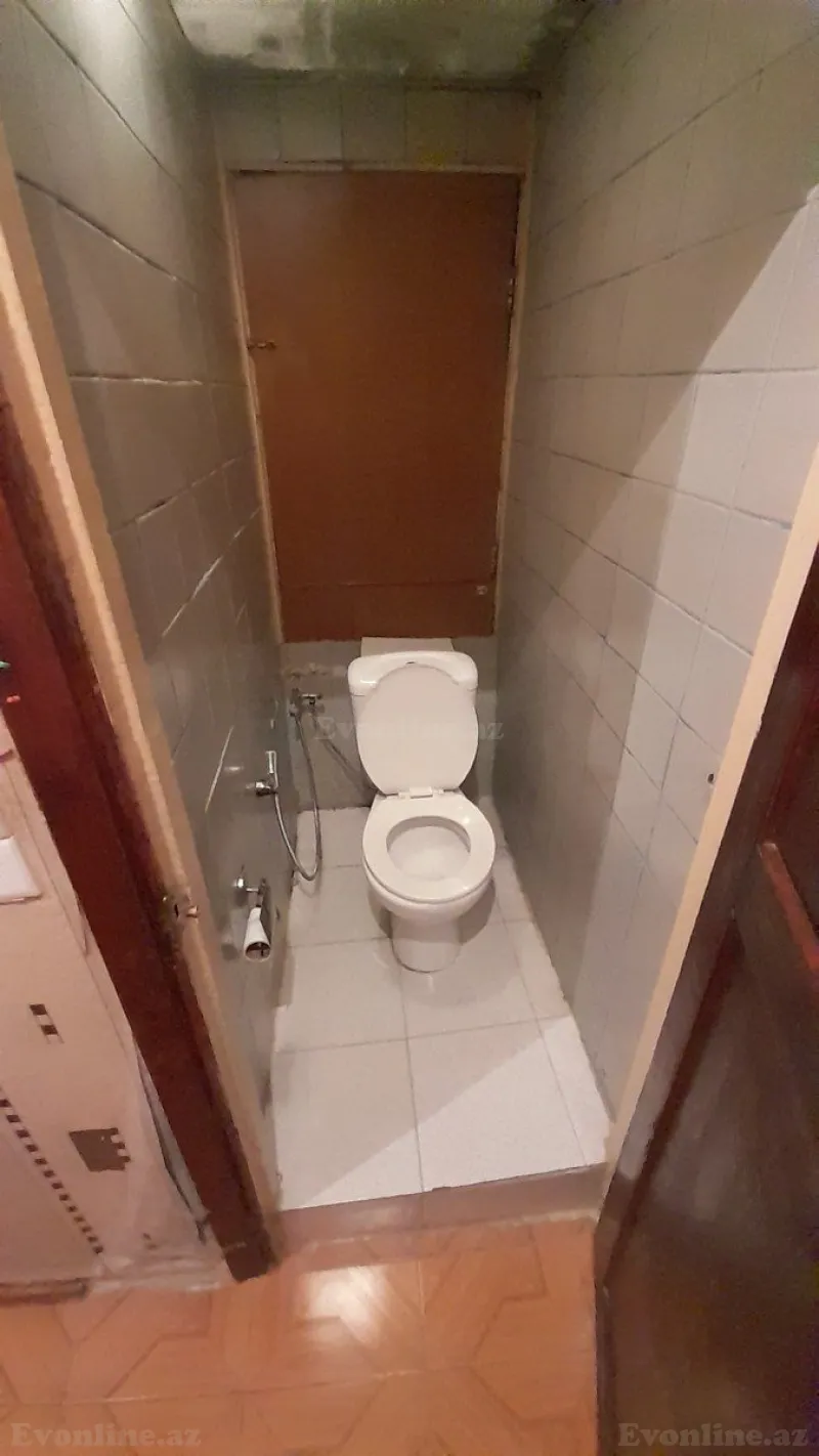 Satılır 2 otaqlı Mənzil Köhnə tikili 55 m² 4-cü mikrorayon