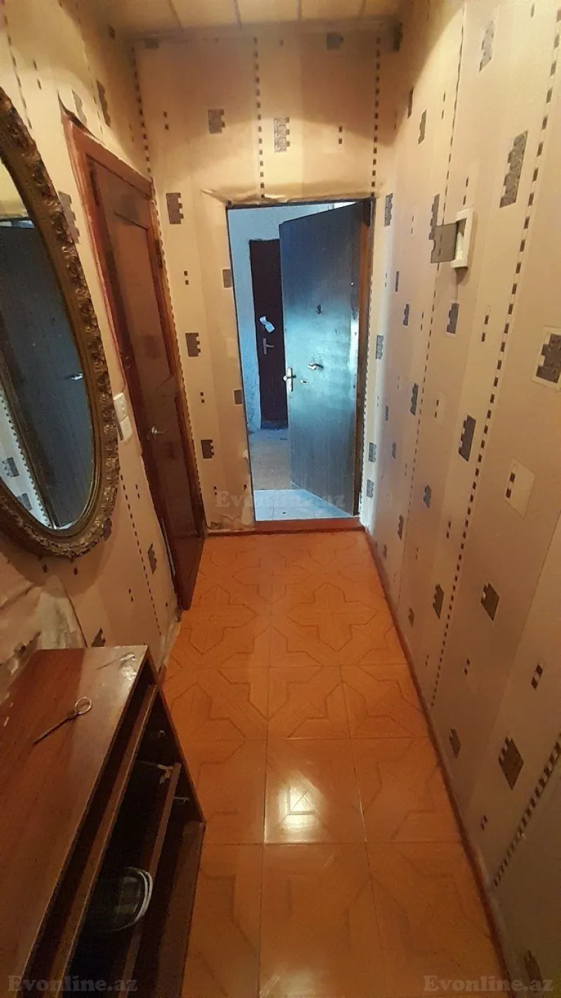 Satılır 2 otaqlı Mənzil Köhnə tikili 55 m² 4-cü mikrorayon - şəkil 4