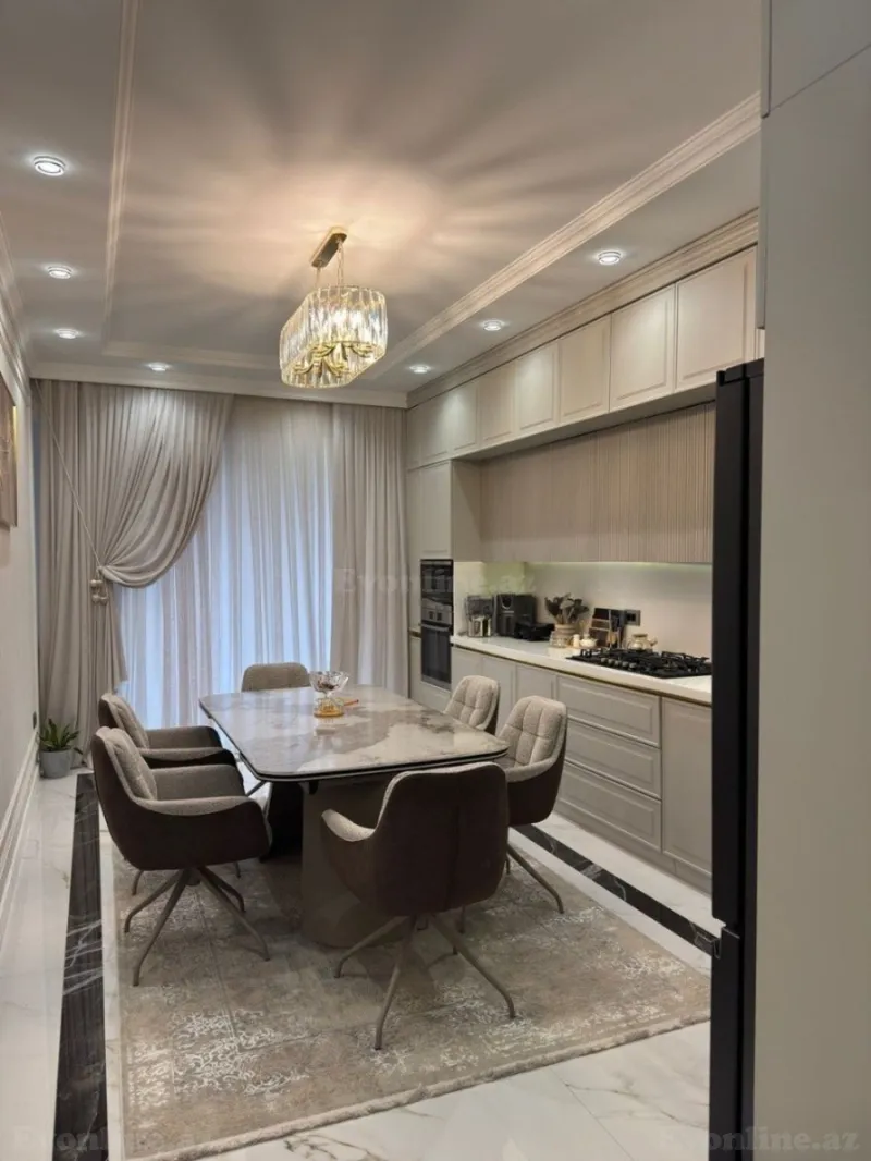 Satılır 4 otaqlı Mənzil Yeni tikili 200 m² Xətai m. - şəkil 3