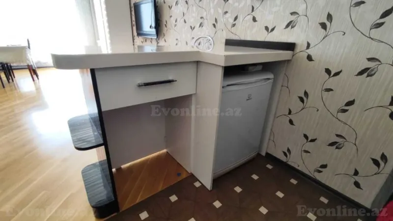 Kirayə verilir 2 otaqlı Mənzil Yeni tikili 55 m² 8 Noyabr m. - şəkil 19