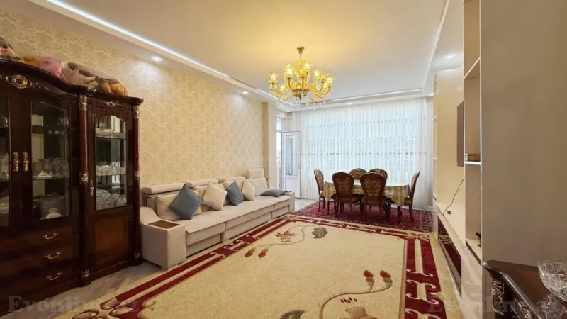 Satılır 3 otaqlı Mənzil Yeni tikili 130 m² Nizami r. - şəkil 3