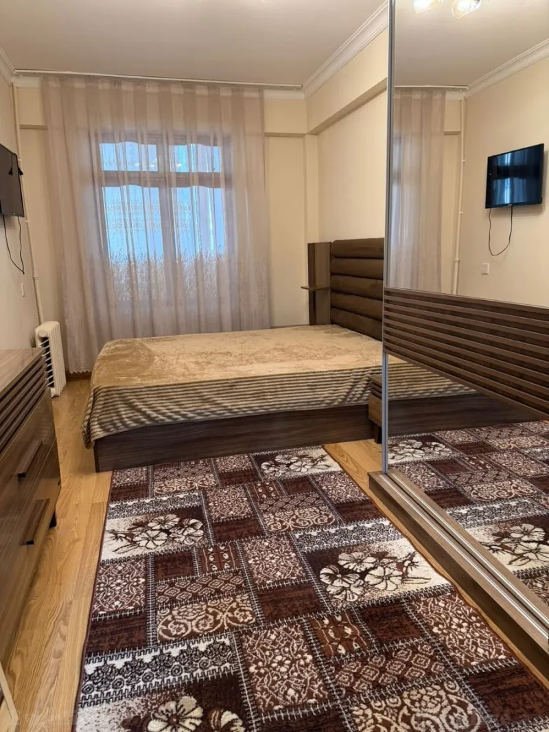 Kirayə verilir 3 otaqlı Mənzil Yeni tikili 75 m² İnşaatçılar m.