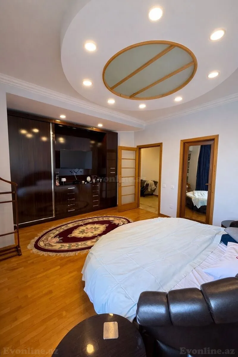 Satılır 3 otaqlı Mənzil Yeni tikili 150 m² 28 May m. - şəkil 4