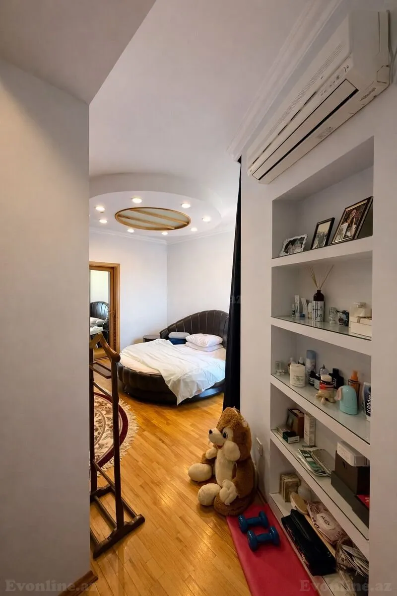 Satılır 3 otaqlı Mənzil Yeni tikili 150 m² 28 May m. - şəkil 5