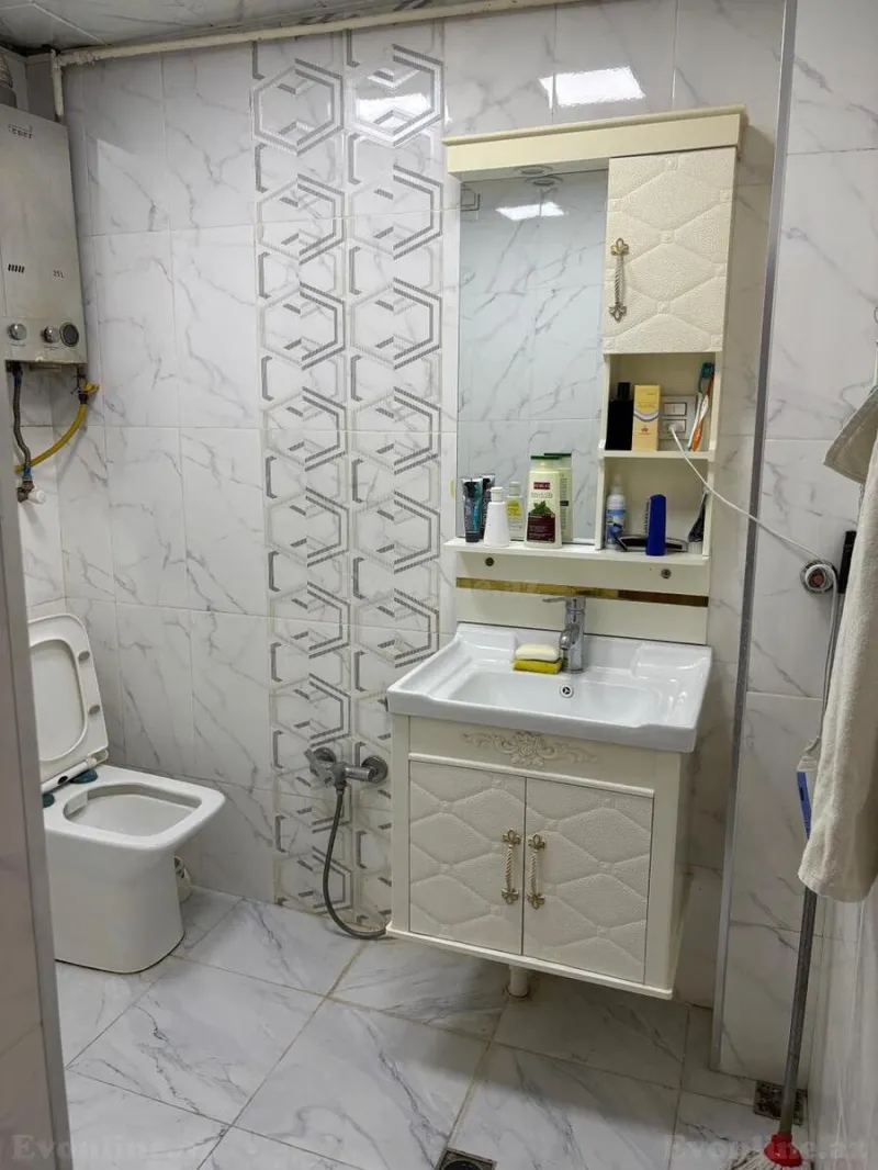 Satılır 3 otaqlı Mənzil Köhnə tikili 70 m² Neftçilər m. - şəkil 5