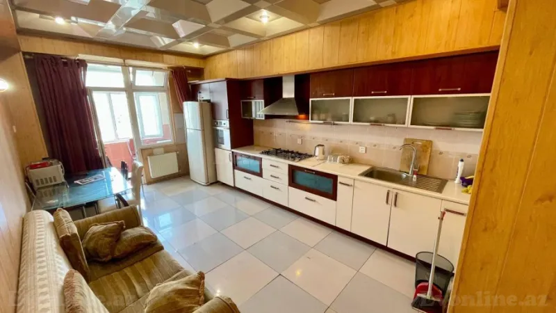 Kirayə verilir 3 otaqlı Mənzil Yeni tikili 200 m² Nəsimi r. - şəkil 10