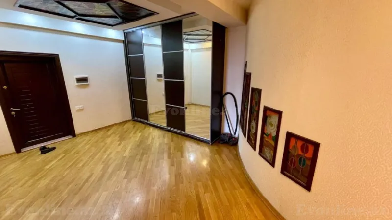 Kirayə verilir 3 otaqlı Mənzil Yeni tikili 200 m² Nəsimi r. - şəkil 16