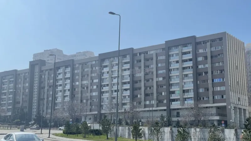Satılır 3 otaqlı Mənzil Köhnə tikili 74 m² Yasamal - şəkil 2