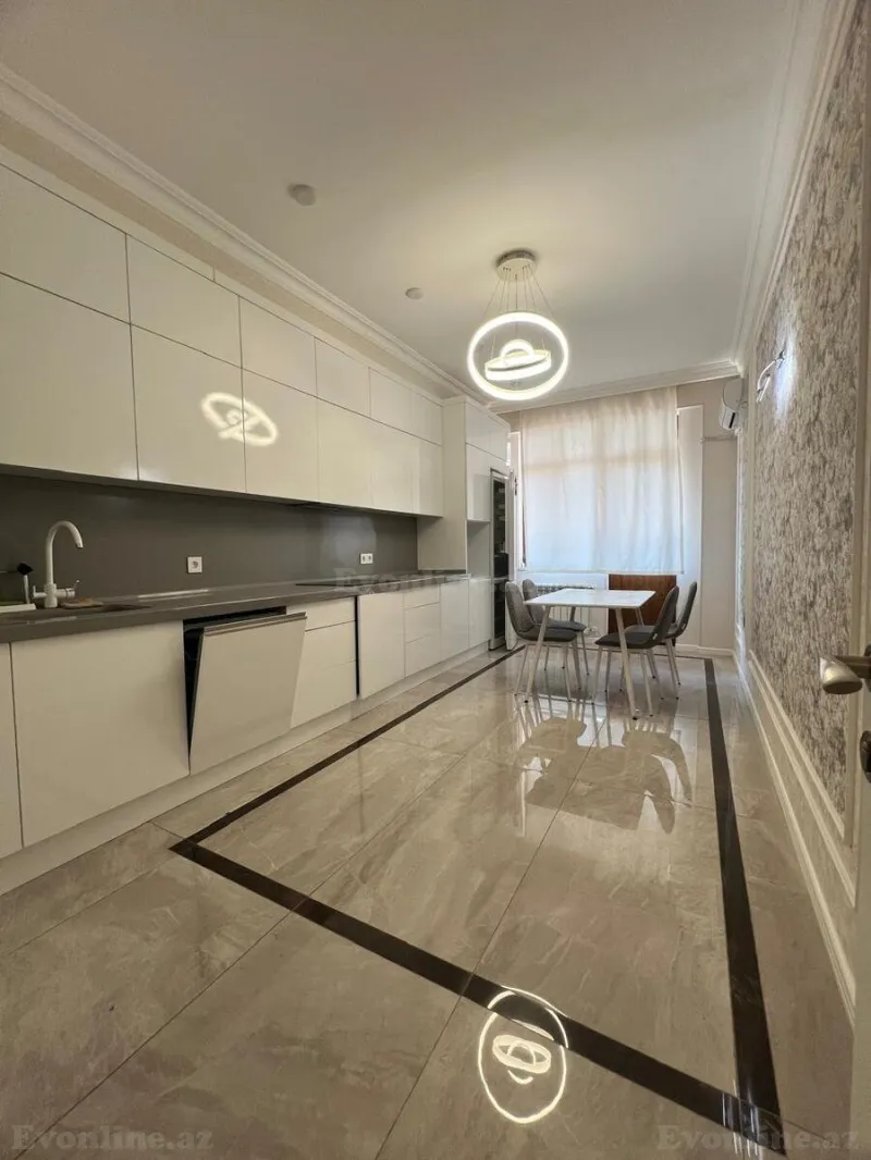 Satılır 2 otaqlı Mənzil Yeni tikili 100 m² Gənclik m.