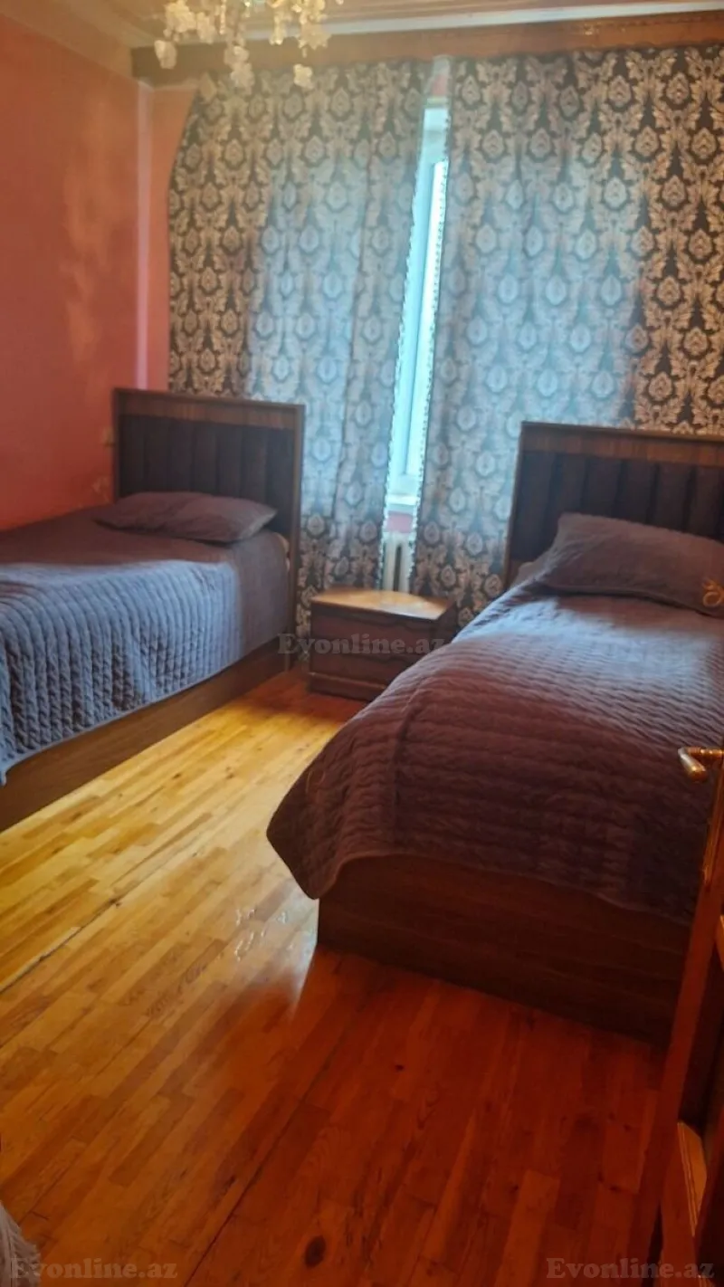 Satılır 2 otaqlı Mənzil Köhnə tikili 65 m² Əhmədli m. - şəkil 3