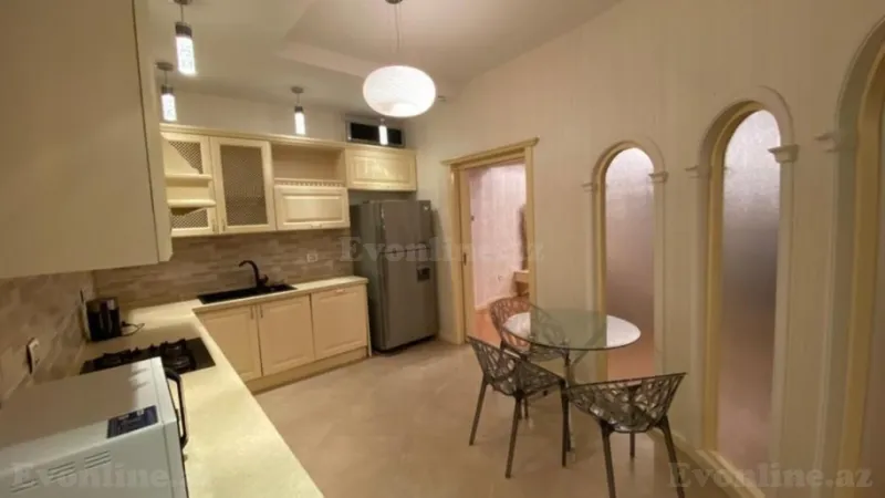 Kirayə verilir 5 otaqlı Mənzil Yeni tikili 200 m² 28 May m. - şəkil 6