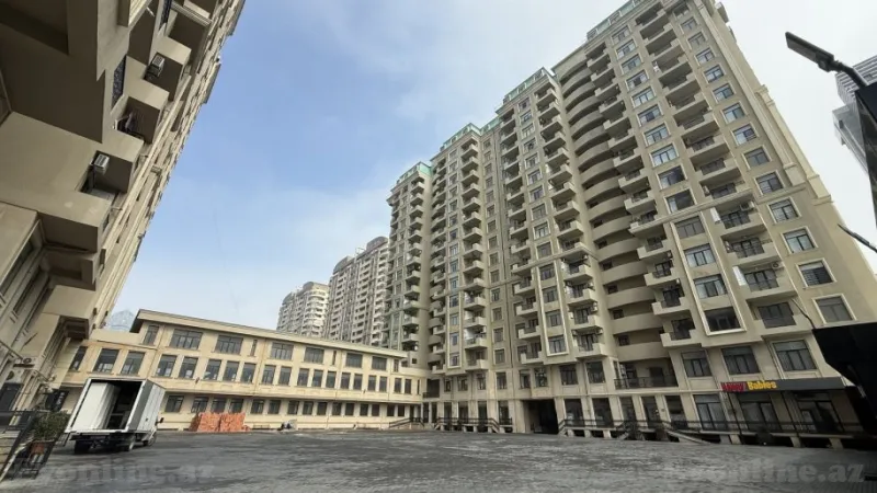 Kirayə verilir 3 otaqlı Mənzil Yeni tikili 150 m² Xətai m. - şəkil 3