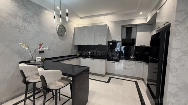 Kirayə verilir 3 otaqlı Mənzil Yeni tikili 150 m² Xətai m. - şəkil 24