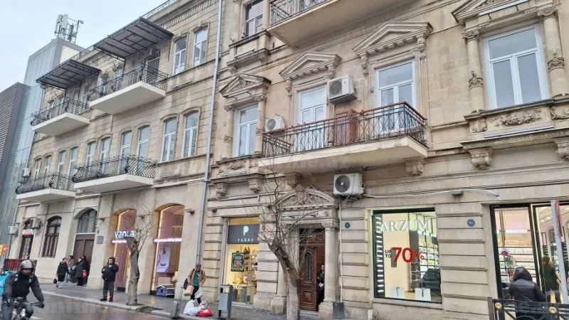 Kirayə verilir Obyekt 160 m² Sahil m.