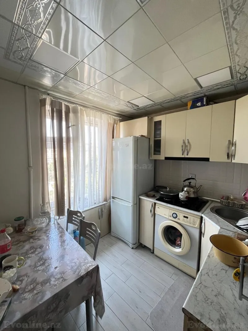 Satılır 2 otaqlı Mənzil Köhnə tikili 45 m² Səbail r. - şəkil 6