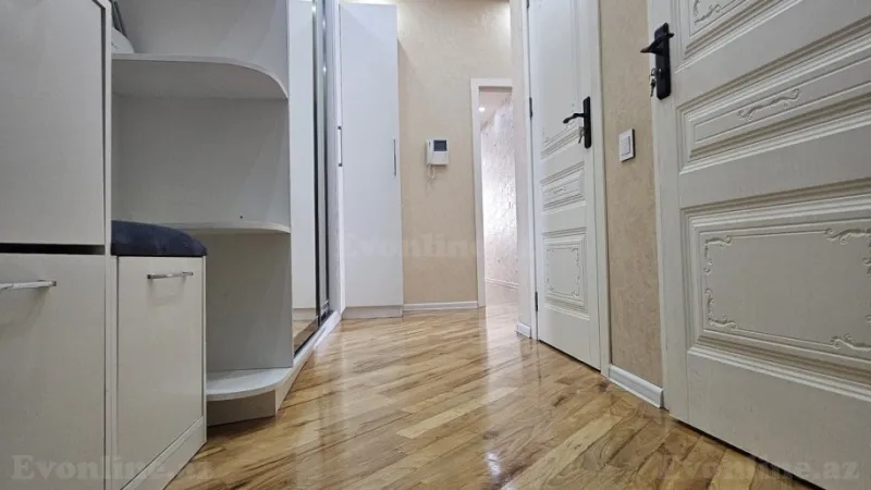 Satılır 3 otaqlı Mənzil Yeni tikili 100 m² 8-ci kilometr