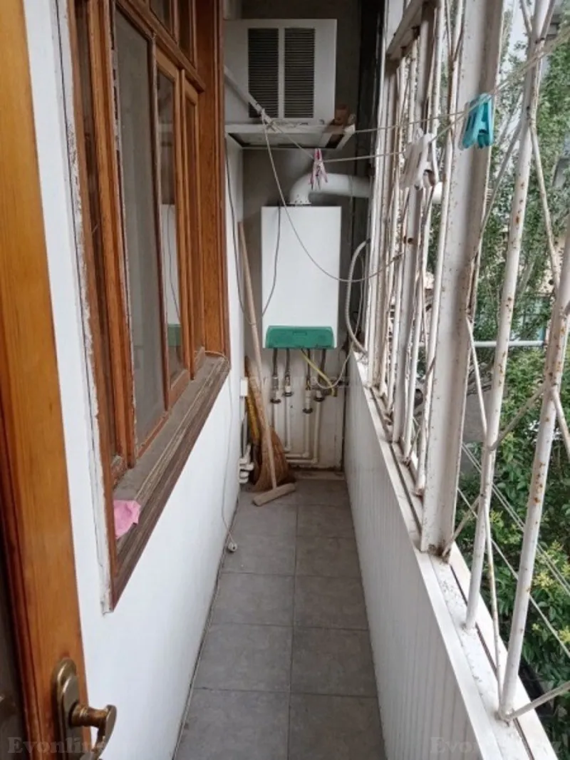 Satılır 3 otaqlı Mənzil Köhnə tikili 80 m² İnşaatçılar m. - şəkil 20