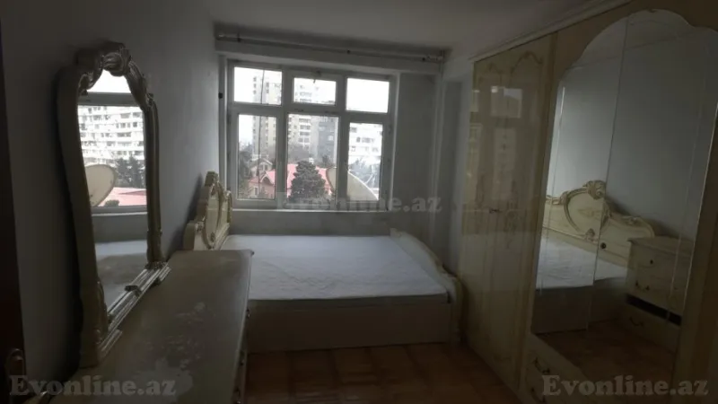 Kirayə verilir 2 otaqlı Mənzil Köhnə tikili 50 m² Nəriman Nərimanov m.