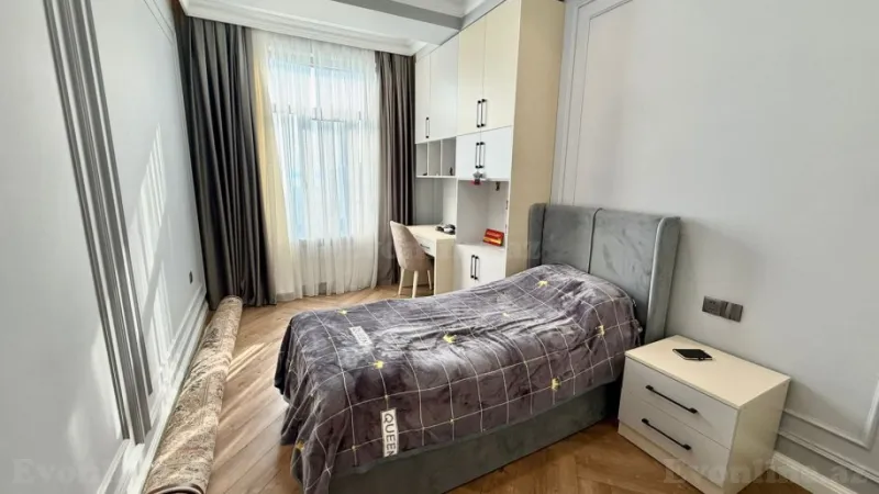 Satılır 4 otaqlı Mənzil Yeni tikili 131 m² Xətai r. - şəkil 8