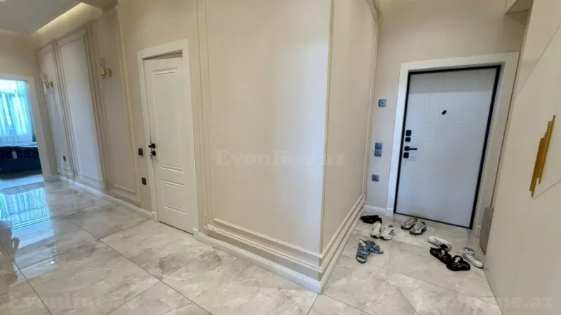 Satılır 4 otaqlı Mənzil Yeni tikili 131 m² Xətai r. - şəkil 14