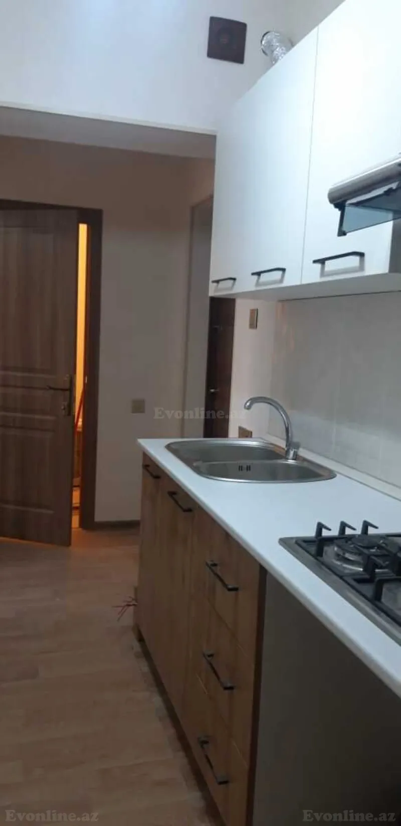 Satılır 2 otaqlı Mənzil Yeni tikili 60 m² 28 May m.