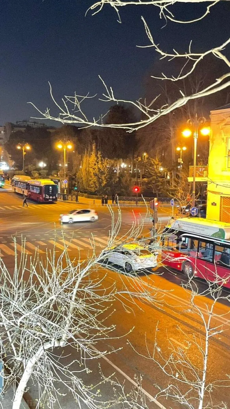 Kirayə verilir 2 otaqlı Mənzil Köhnə tikili 40 m² 28 May m. - şəkil 13