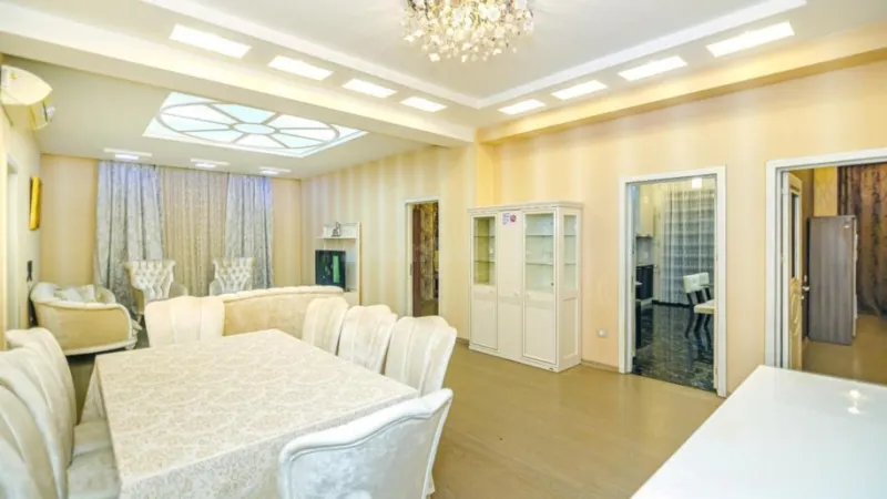 Kirayə verilir 4 otaqlı Mənzil Yeni tikili 176 m² Sahil m. - şəkil 4