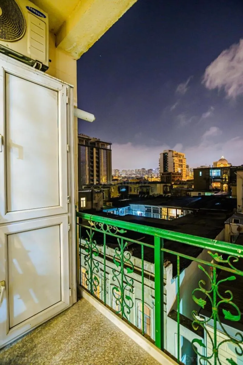 Kirayə verilir 4 otaqlı Mənzil Yeni tikili 176 m² Sahil m. - şəkil 29