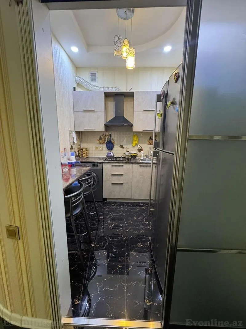 Kirayə verilir 2 otaqlı Mənzil Yeni tikili 65 m² Neftçilər m. - şəkil 9