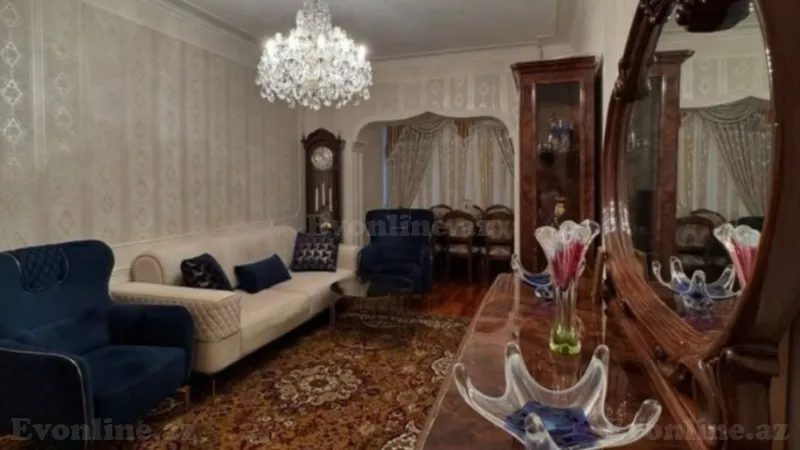Satılır 4 otaqlı Mənzil Köhnə tikili 87 m² Yeni Yasamal