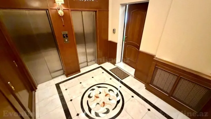 Satılır 5 otaqlı Mənzil Yeni tikili 380 m² 28 May m. - şəkil 21