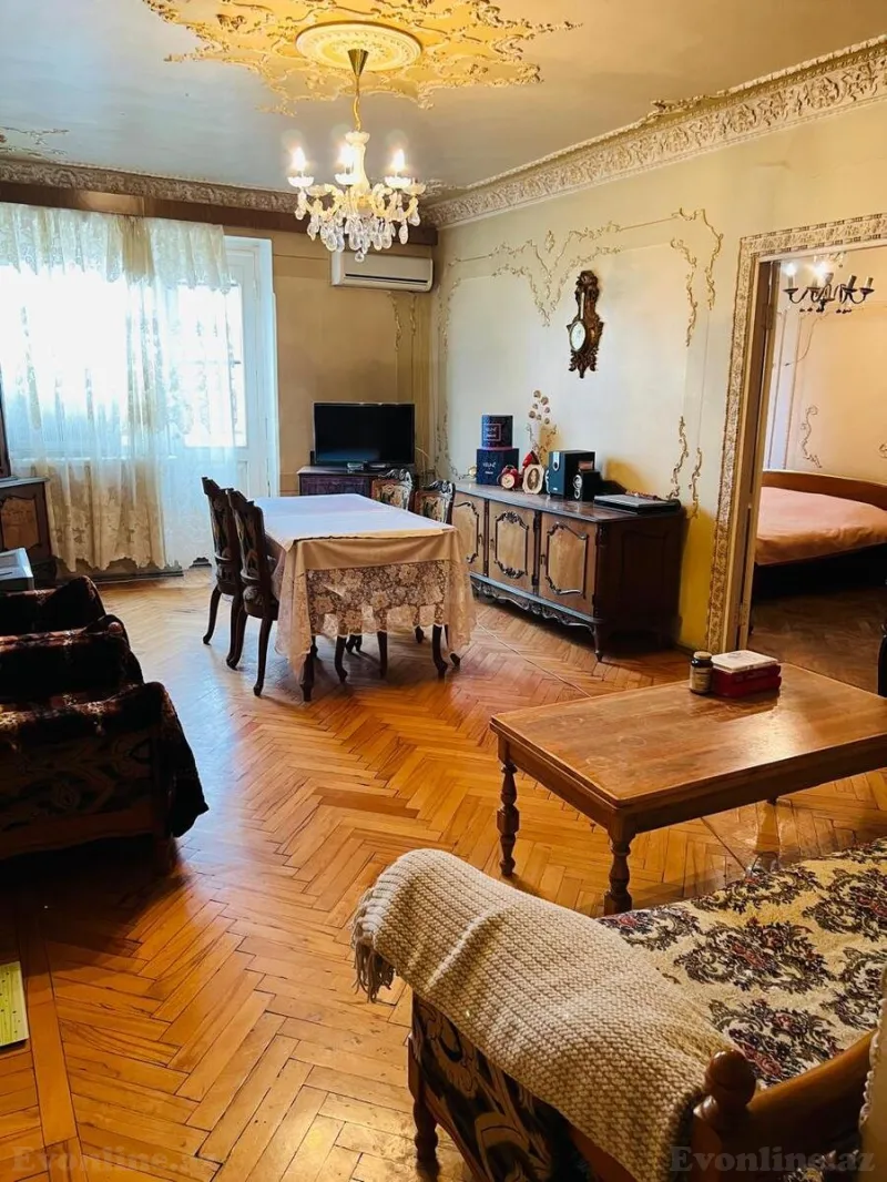 Kirayə verilir 2 otaqlı Mənzil Köhnə tikili 70 m² Sahil m. - şəkil 2