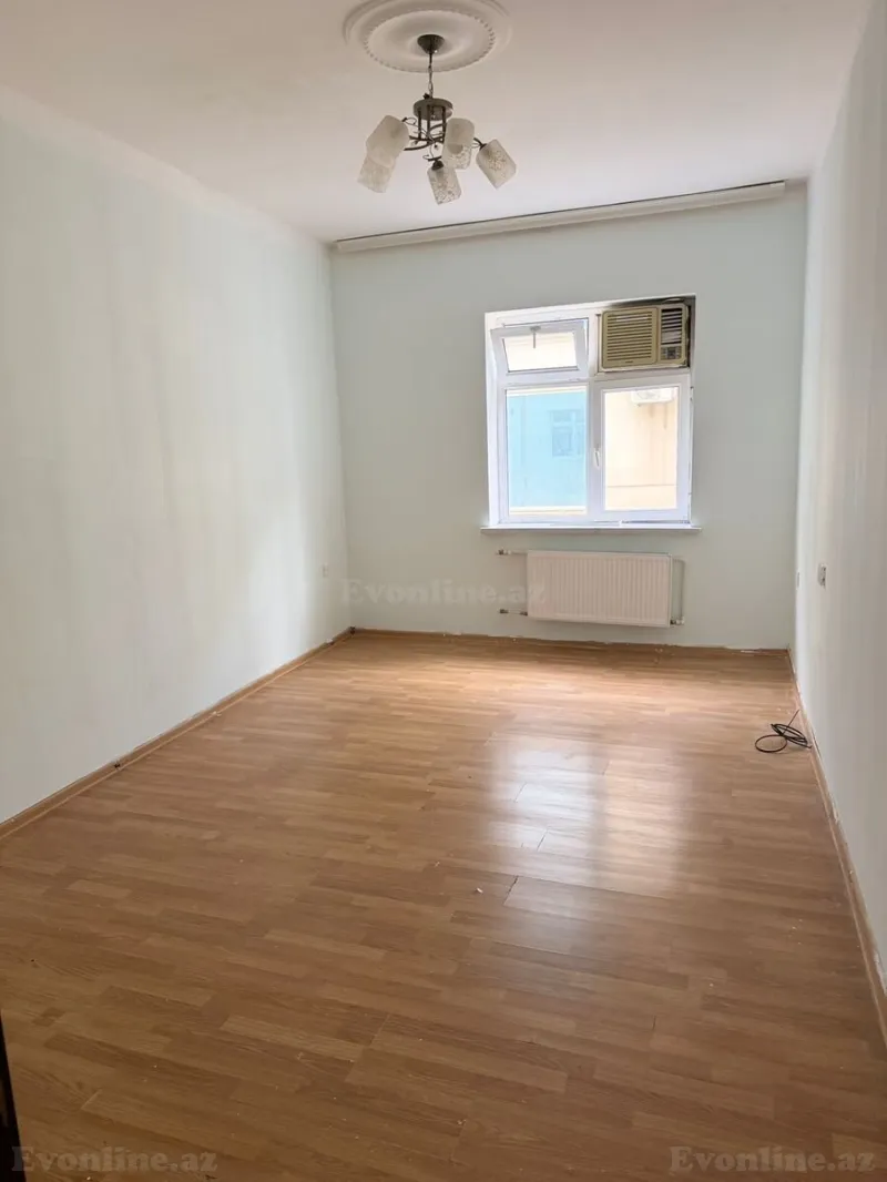 Kirayə verilir 2 otaqlı Mənzil Köhnə tikili 56 m² Nərimanov r.