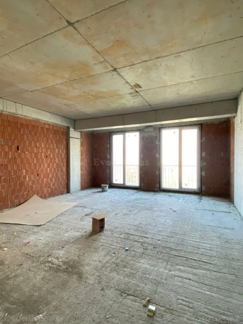 Satılır 4 otaqlı Mənzil Yeni tikili 180 m² Elmlər Akademiyası m. - şəkil 13