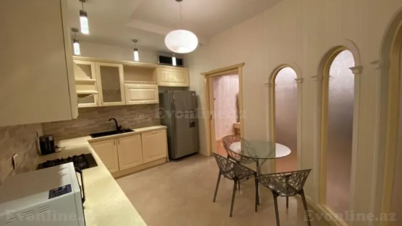 Kirayə verilir 5 otaqlı Mənzil Yeni tikili 220 m² Nizami m. - şəkil 5