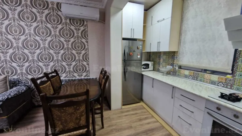 Satılır 2 otaqlı Mənzil Köhnə tikili 50 m² 4-cü mikrorayon - şəkil 3