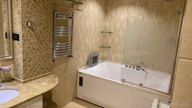 Kirayə verilir 4 otaqlı Mənzil Yeni tikili 220 m² Xətai m. - şəkil 13