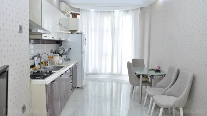 Satılır 4 otaqlı Mənzil Yeni tikili 192 m² Xətai m. - şəkil 4