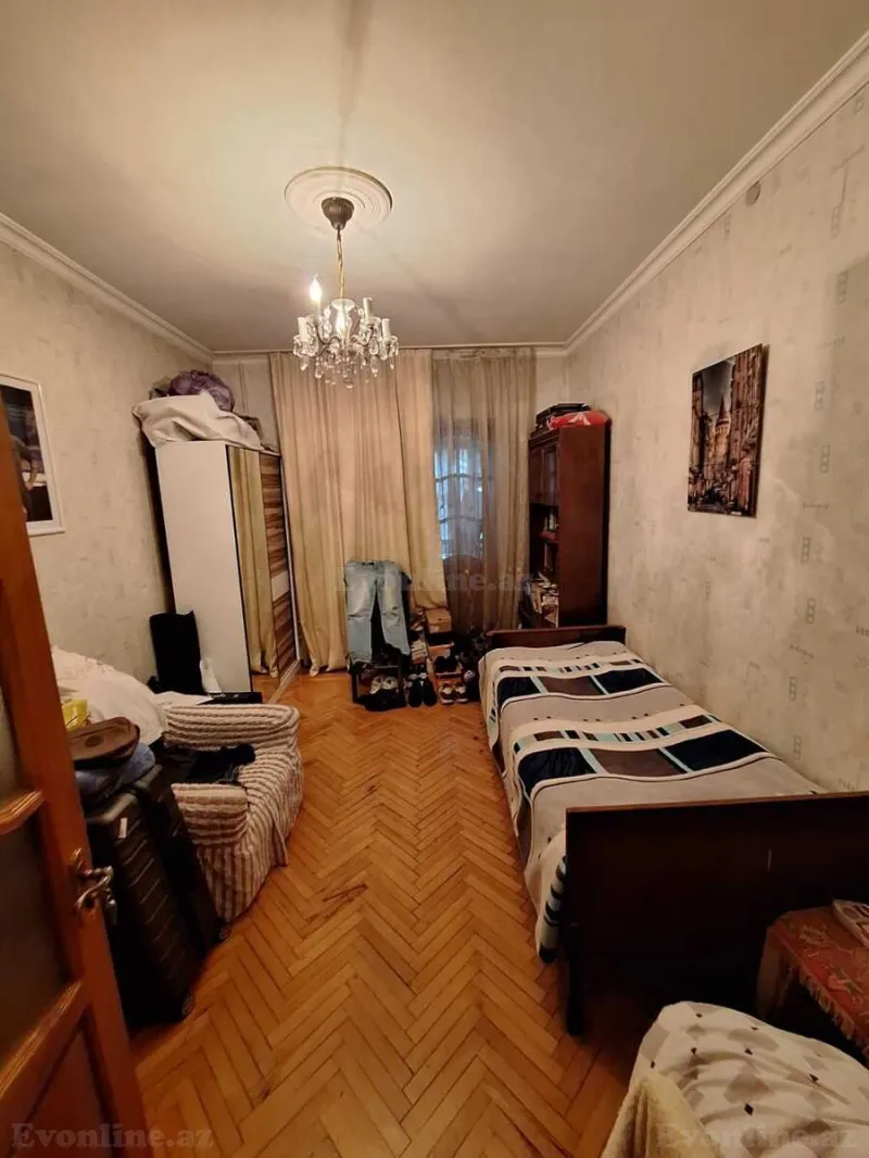 Satılır 3 otaqlı Mənzil Köhnə tikili 85 m² 8-ci mikrorayon - şəkil 4