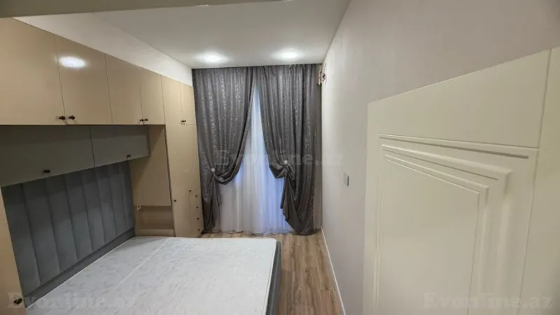 Satılır 2 otaqlı Mənzil Yeni tikili 75 m² Neftçilər m. - şəkil 5