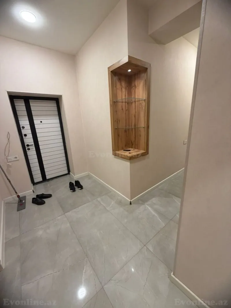 Satılır 2 otaqlı Mənzil Yeni tikili 75 m² Neftçilər m. - şəkil 17