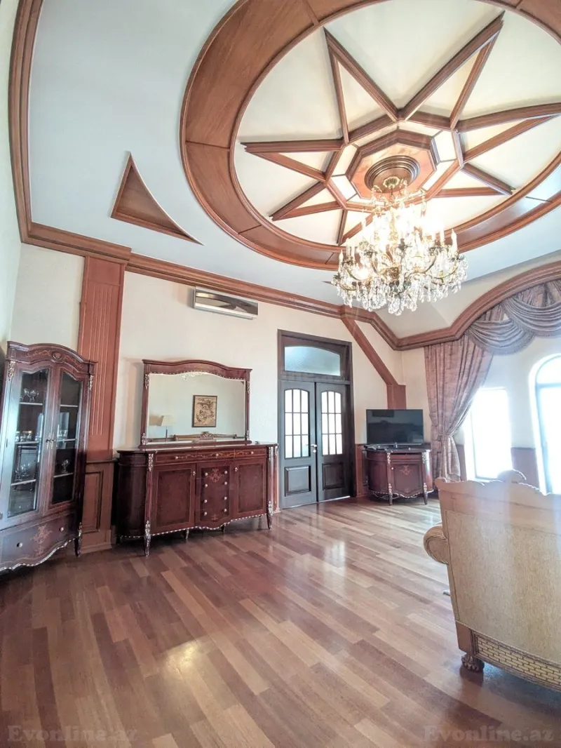 Kirayə verilir 3 otaqlı Mənzil Yeni tikili 130 m² Sahil m.