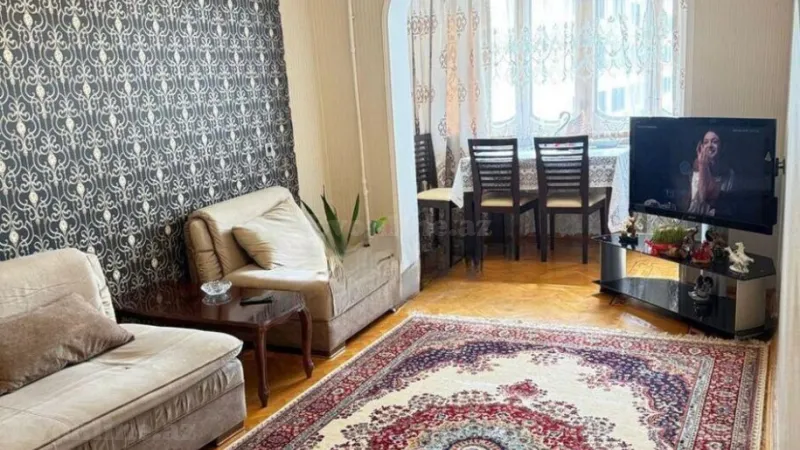 Satılır 3 otaqlı Mənzil Köhnə tikili 91 m² 7-ci mikrorayon