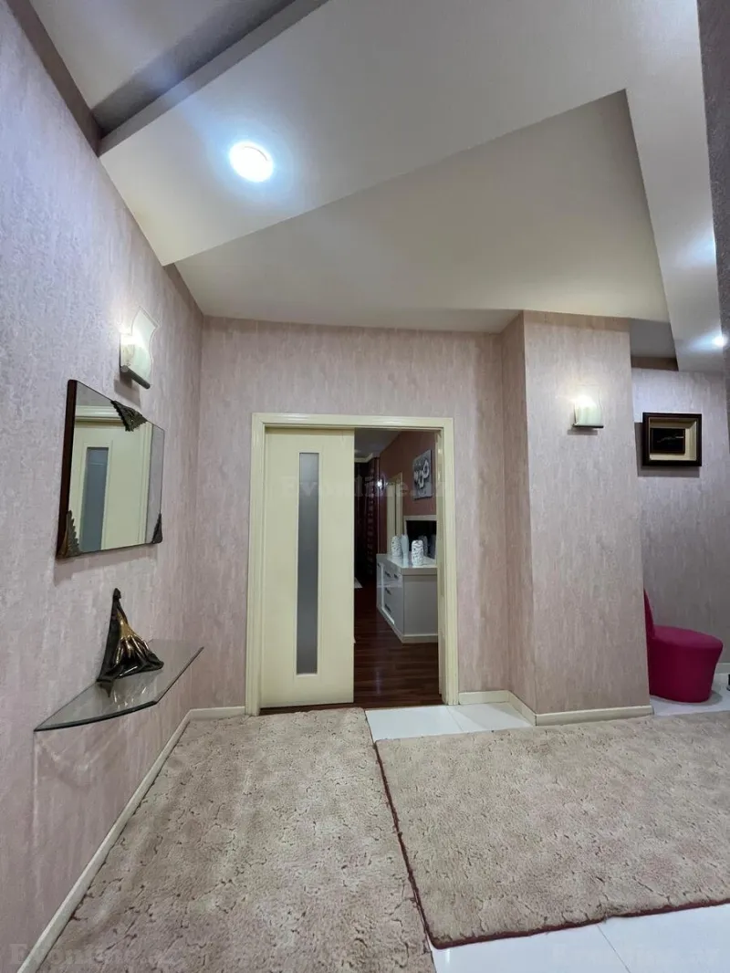 Kirayə verilir 3 otaqlı Mənzil Yeni tikili 150 m² Xətai m. - şəkil 3