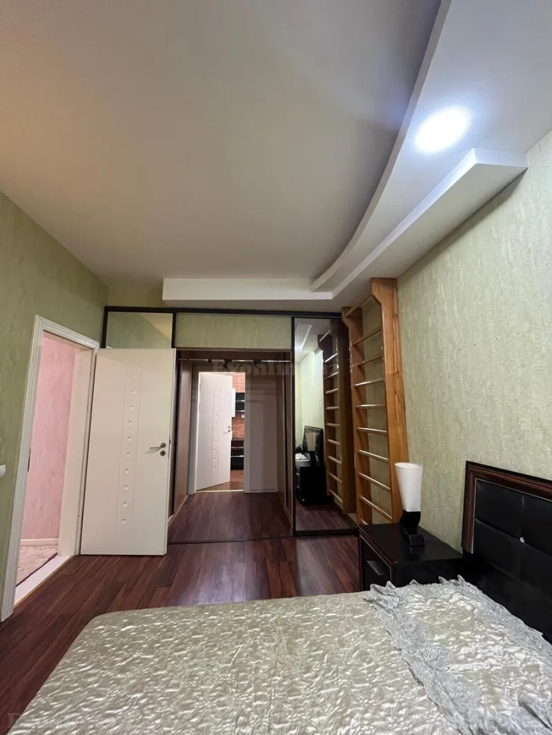 Kirayə verilir 3 otaqlı Mənzil Yeni tikili 150 m² Xətai m. - şəkil 7