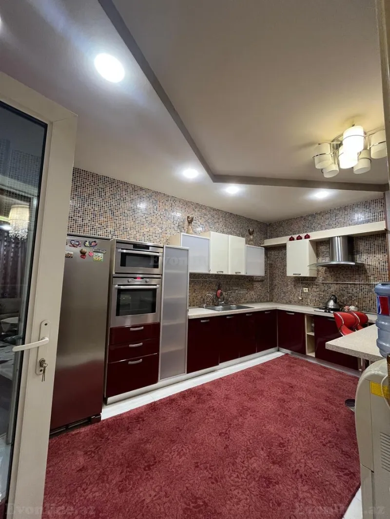 Kirayə verilir 3 otaqlı Mənzil Yeni tikili 150 m² Xətai m. - şəkil 9